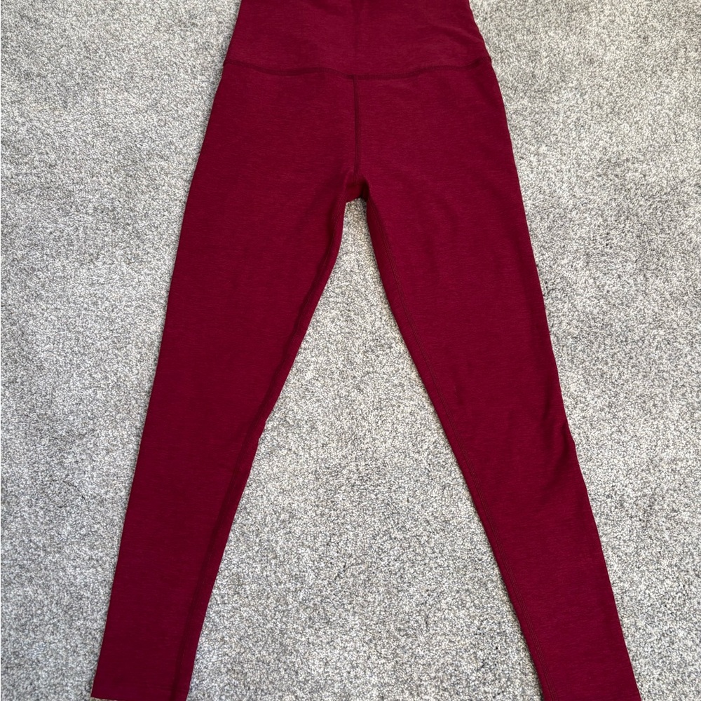 Beyond Yoga Caught in the High Rise Midi. Size M